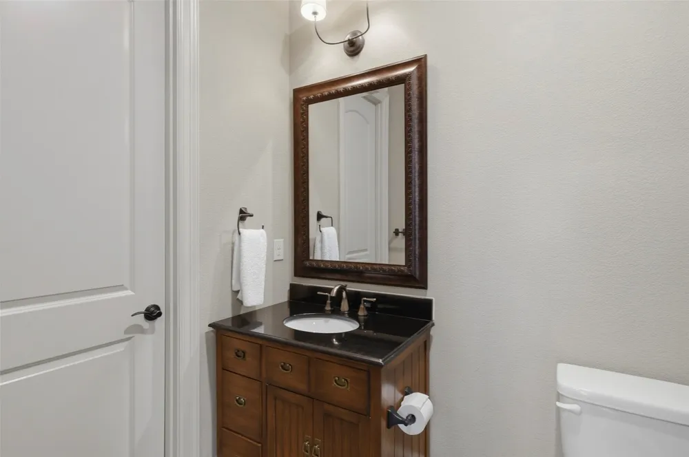 414 Wyndham Crest Westworth Village, TX 76114