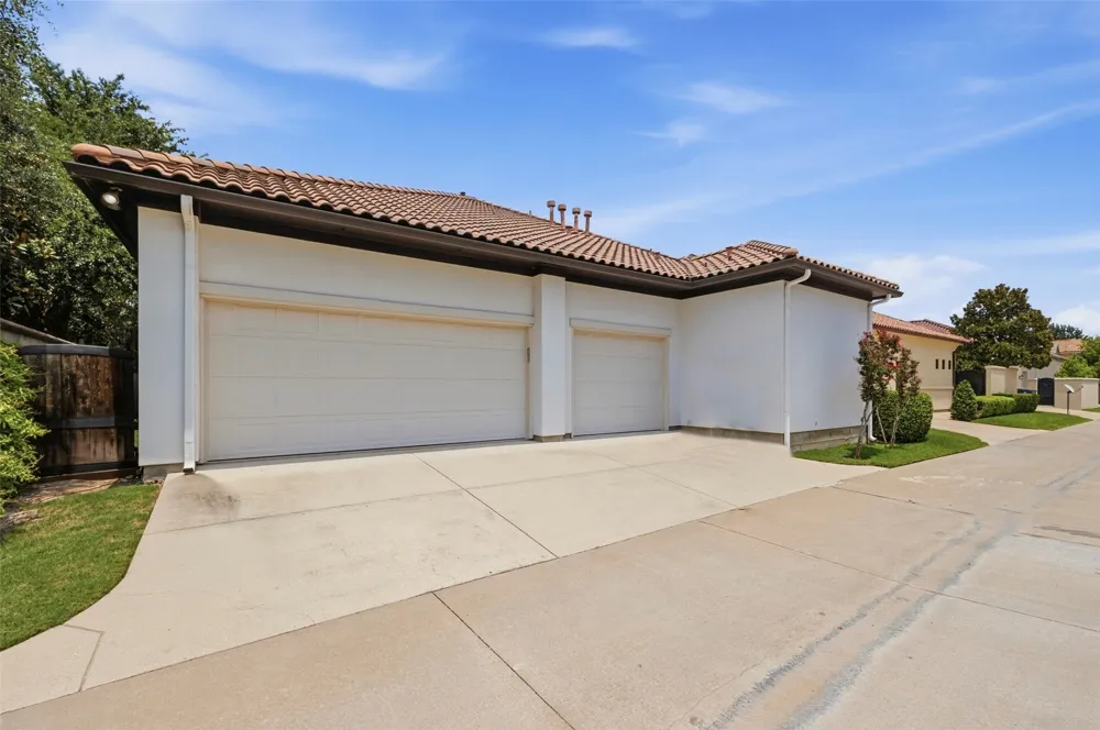 414 Wyndham Crest Westworth Village, TX 76114