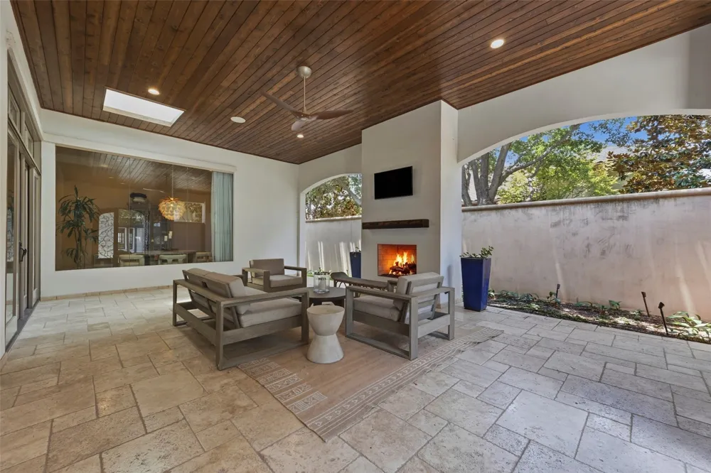 414 Wyndham Crest Westworth Village, TX 76114