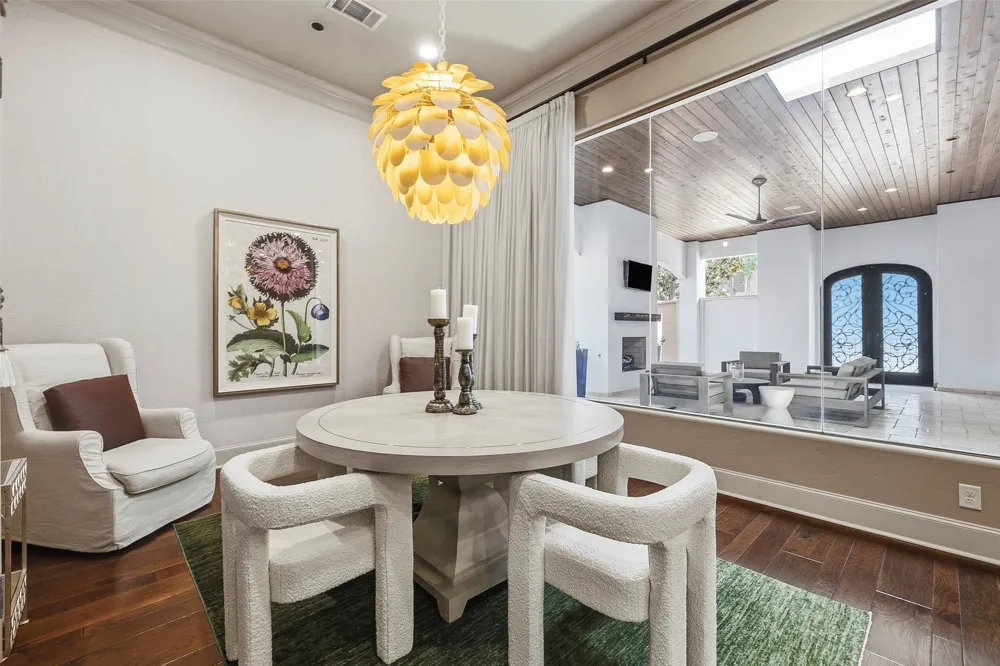 414 Wyndham Crest Westworth Village, TX 76114