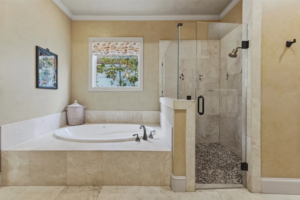 414 Wyndham Crest Westworth Village, TX 76114