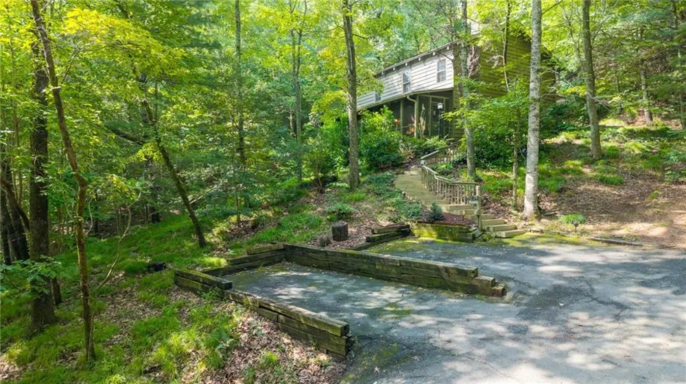 270 Buckskull Hollow Drive Big Canoe, GA 30143