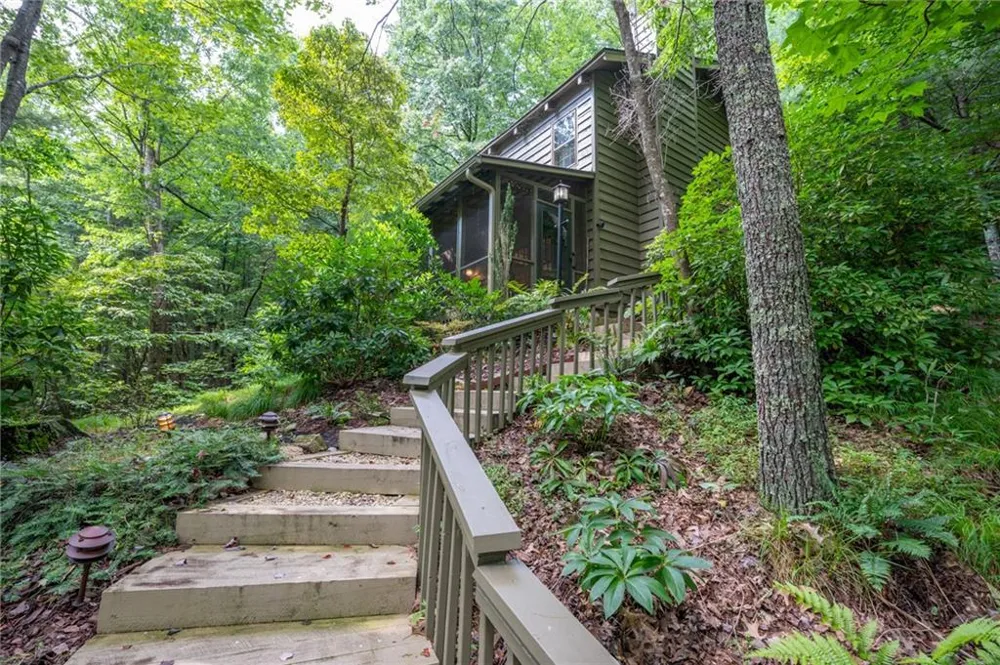 270 Buckskull Hollow Drive Big Canoe, GA 30143