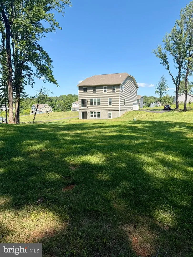 7817 HOLSTON LANE Broad Run, VA 20137
