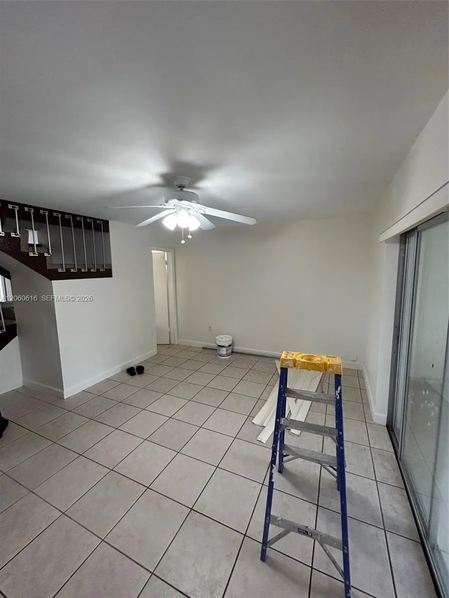 9224 SW 4th Ter Miami, FL 33174