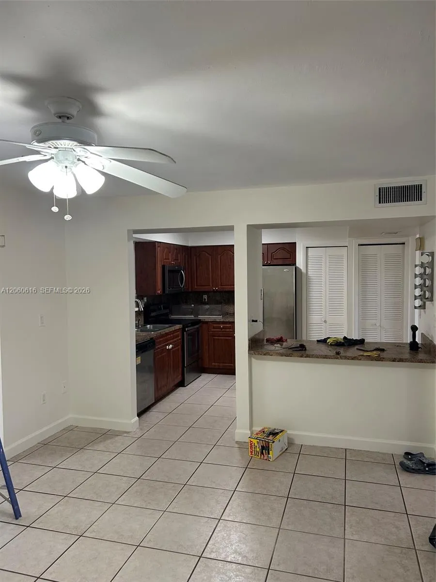 9224 SW 4th Ter Miami, FL 33174