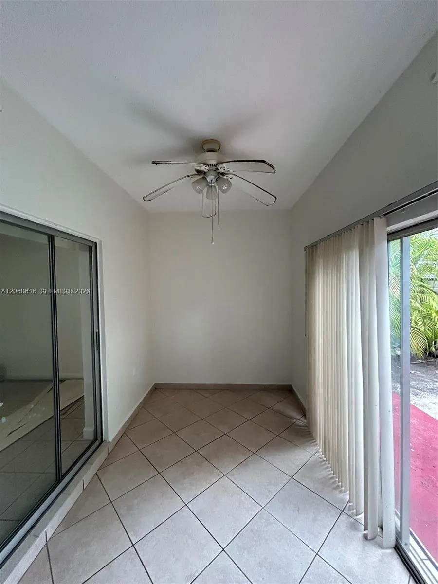 9224 SW 4th Ter Miami, FL 33174