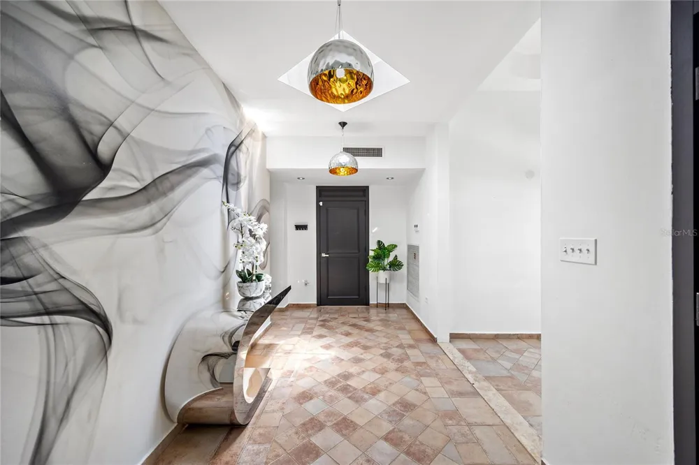 35 PASEO LAS PALMAS Dorado, PR 00646