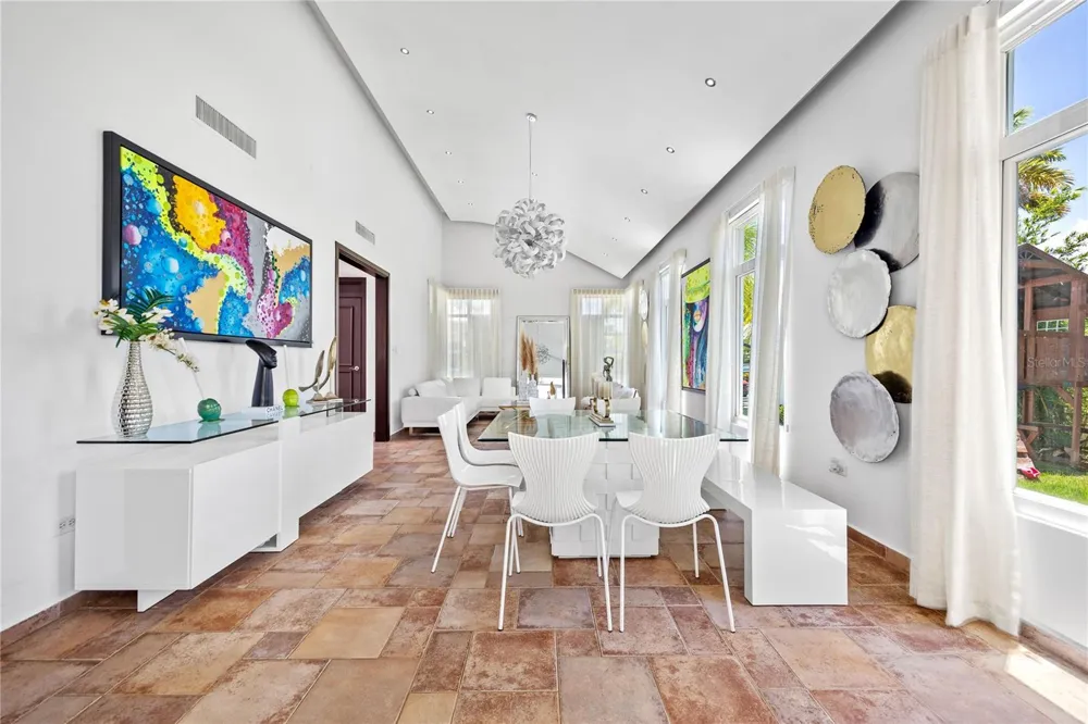 35 PASEO LAS PALMAS Dorado, PR 00646