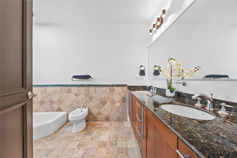 35 PASEO LAS PALMAS Dorado, PR 00646