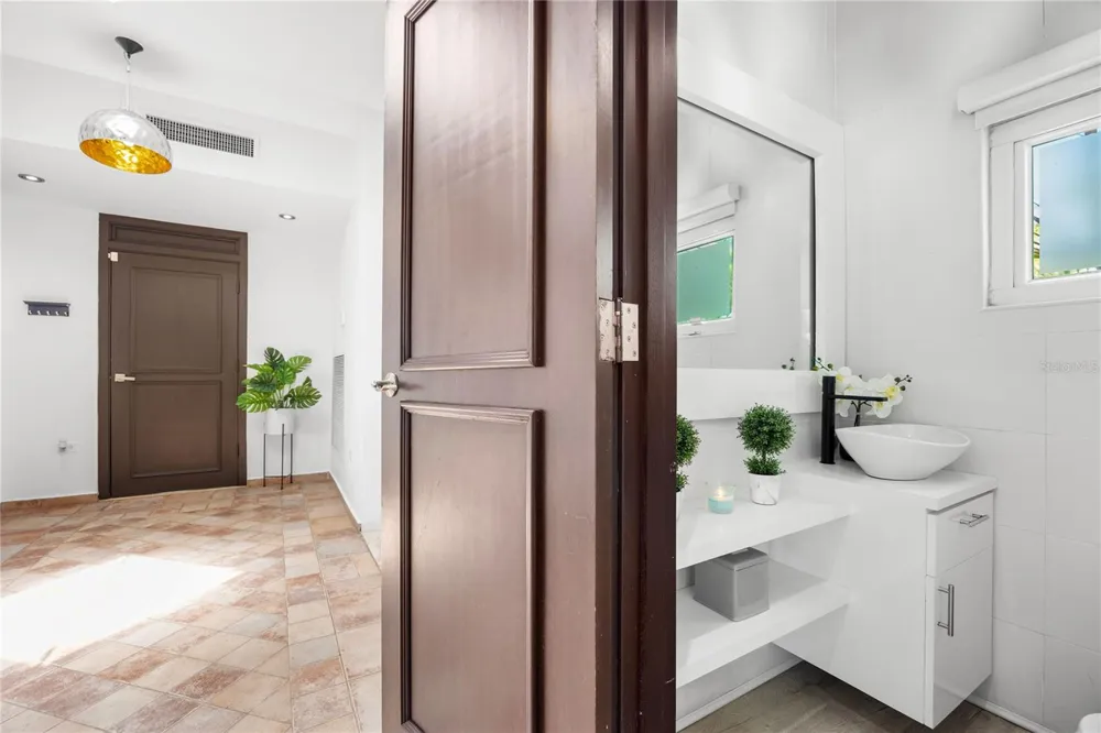 35 PASEO LAS PALMAS Dorado, PR 00646