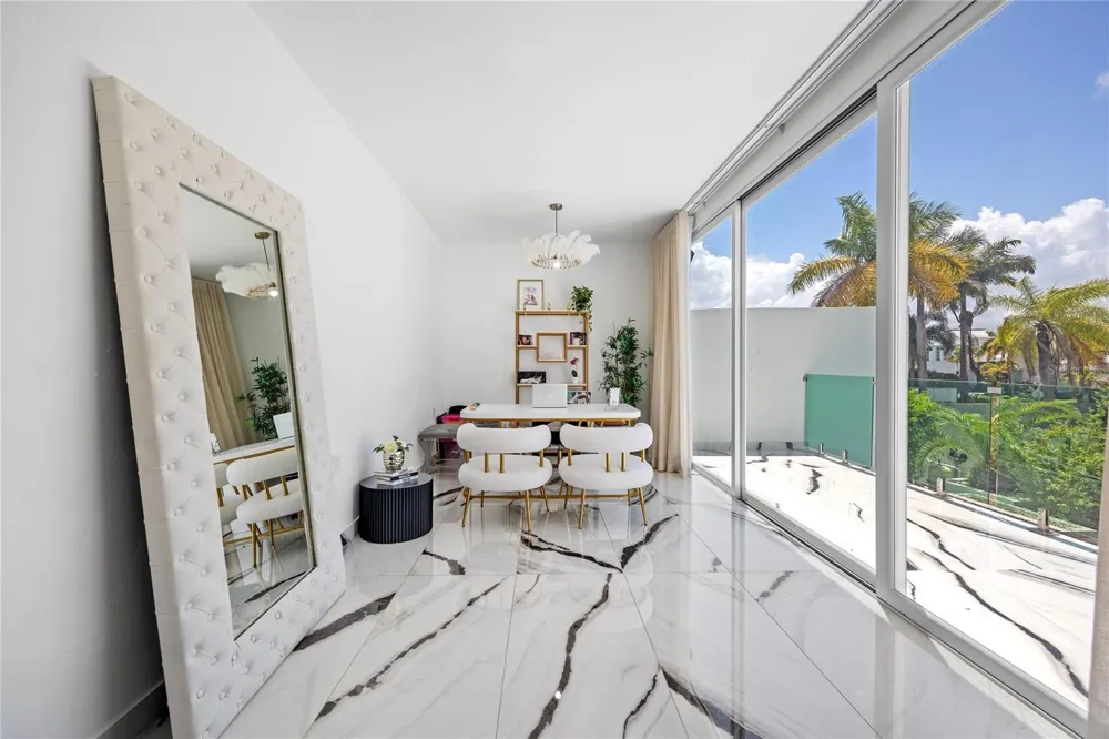 35 PASEO LAS PALMAS Dorado, PR 00646
