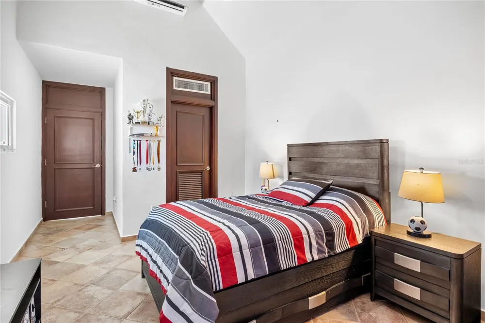 35 PASEO LAS PALMAS Dorado, PR 00646