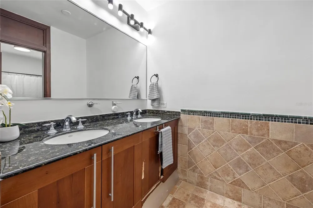 35 PASEO LAS PALMAS Dorado, PR 00646