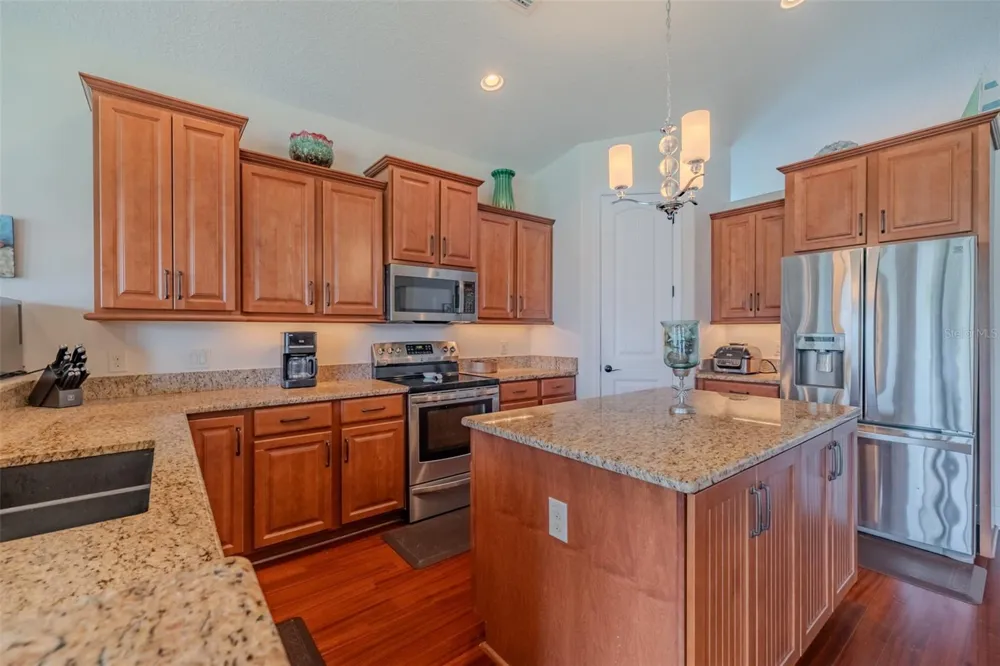 562 BIMINI BAY BOULEVARD Apollo Beach, FL 33572