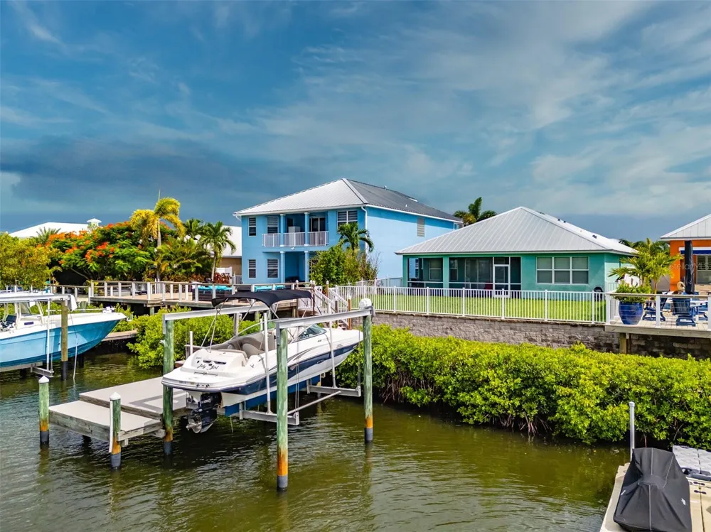 562 BIMINI BAY BOULEVARD Apollo Beach, FL 33572