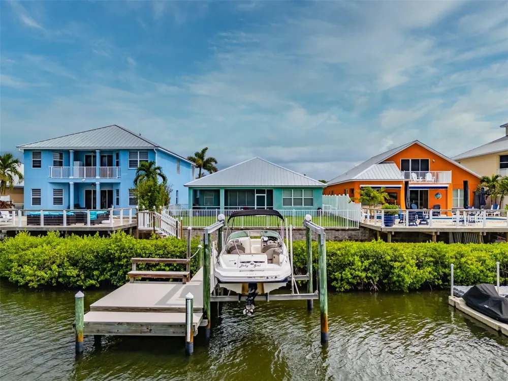 562 BIMINI BAY BOULEVARD Apollo Beach, FL 33572