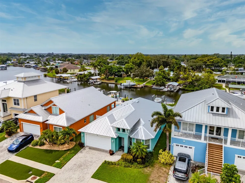 562 BIMINI BAY BOULEVARD Apollo Beach, FL 33572
