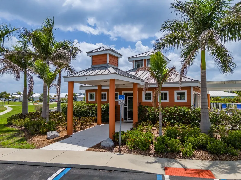 562 BIMINI BAY BOULEVARD Apollo Beach, FL 33572