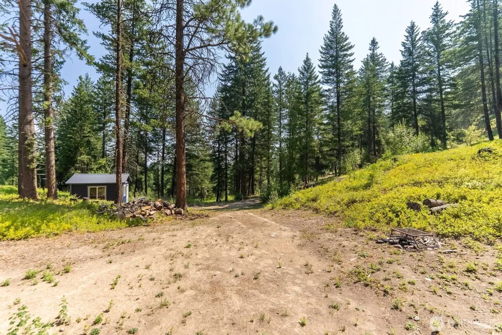 84 Three Seasons Road Winthrop, WA 98862