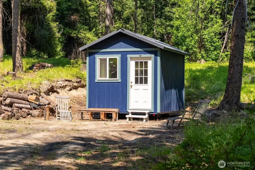 84 Three Seasons Road Winthrop, WA 98862