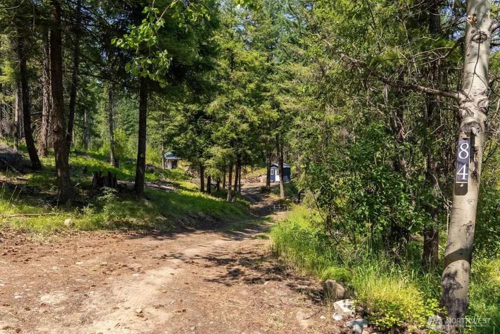 84 Three Seasons Road Winthrop, WA 98862