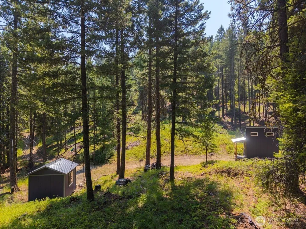 84 Three Seasons Road Winthrop, WA 98862