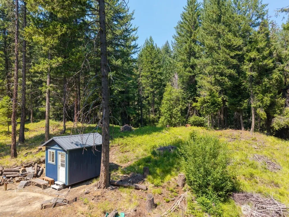 84 Three Seasons Road Winthrop, WA 98862