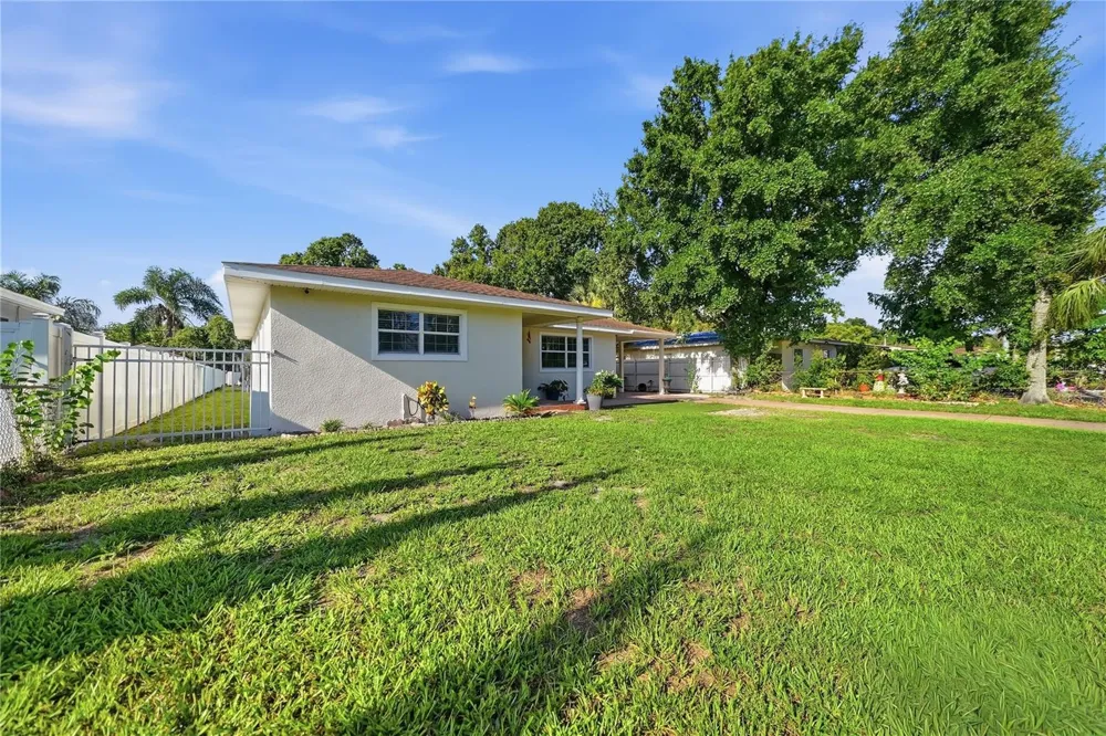 3006 W SAINT CONRAD STREET Tampa, FL 33607