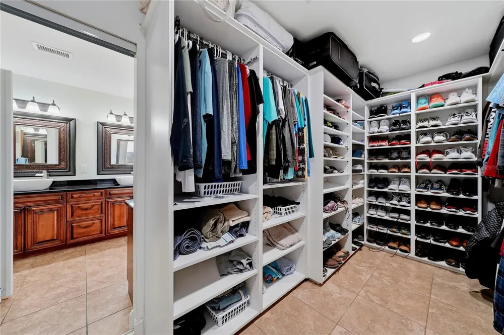 3006 W SAINT CONRAD STREET Tampa, FL 33607