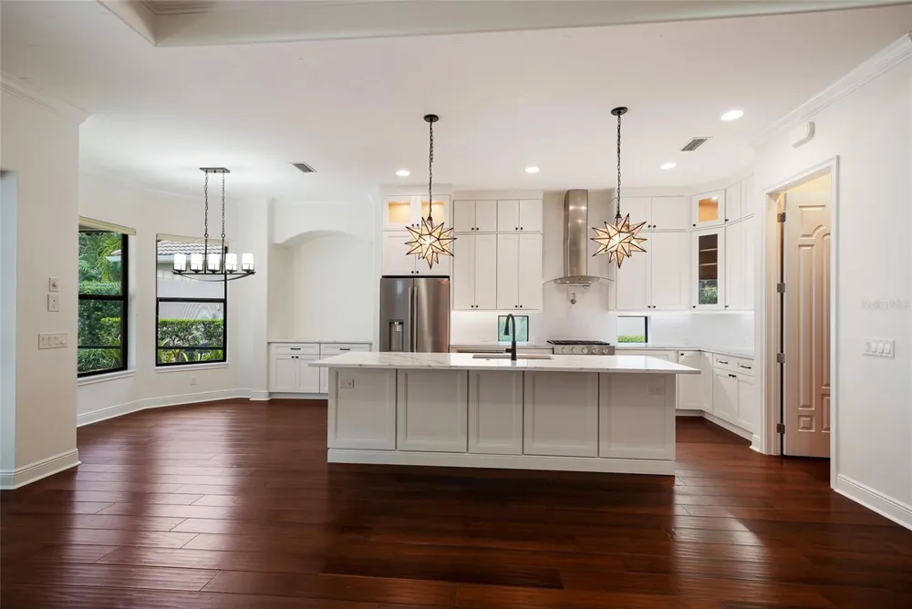 15308 HELMSDALE PLACE Lakewood Ranch, FL 34202