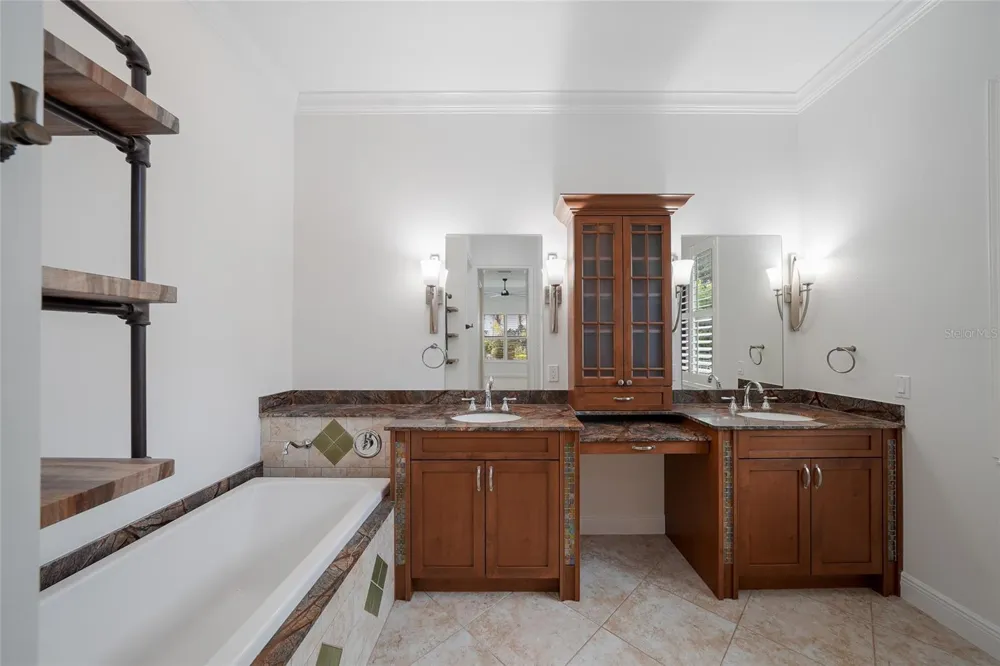 15308 HELMSDALE PLACE Lakewood Ranch, FL 34202