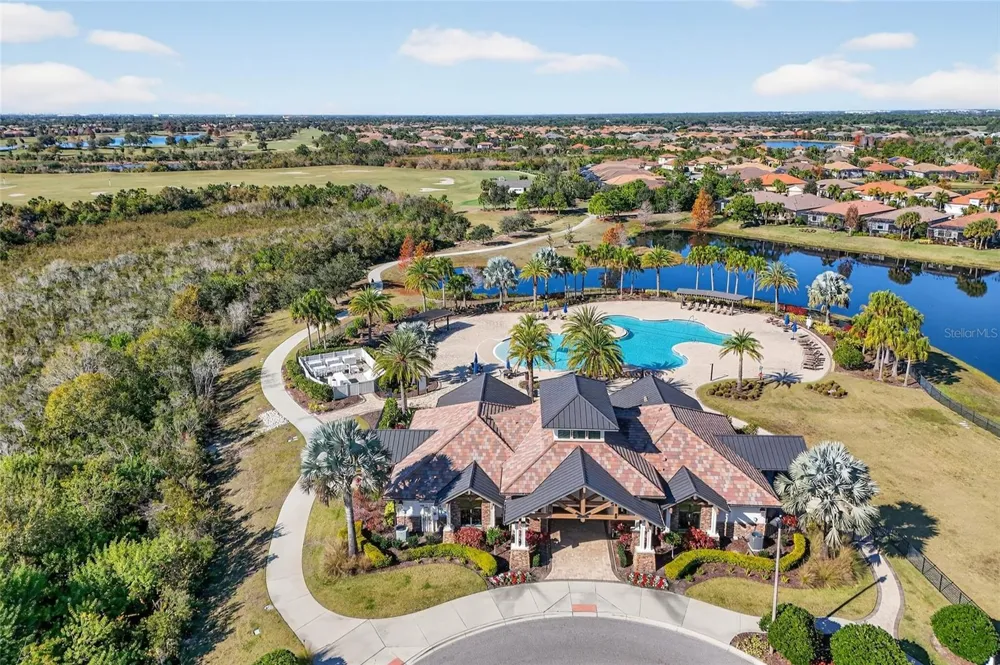 15308 HELMSDALE PLACE Lakewood Ranch, FL 34202