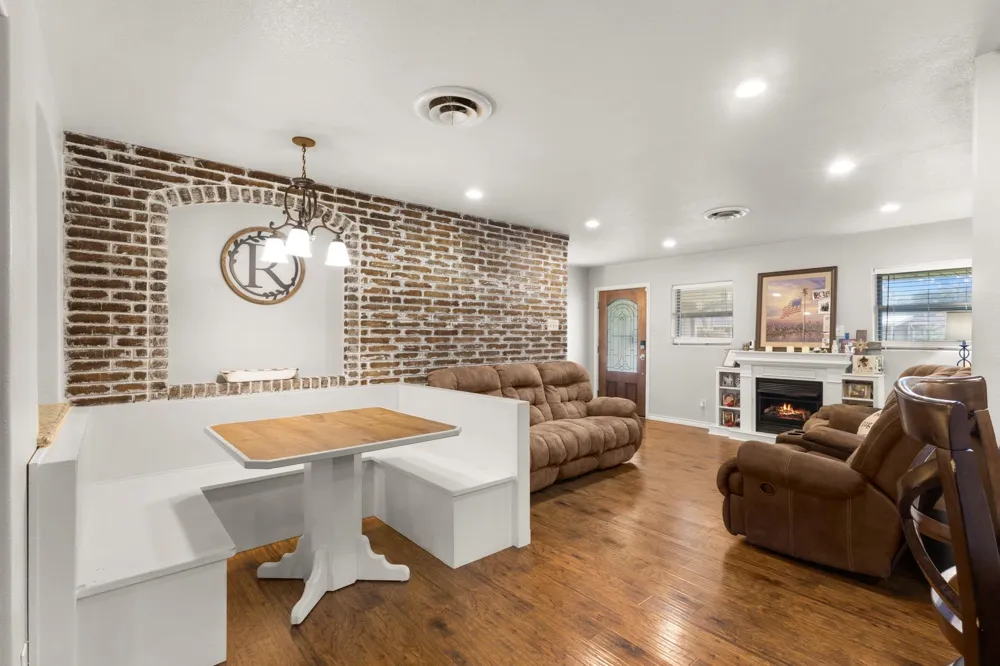 1308 Boyd Avenue Port Neches, TX 77651
