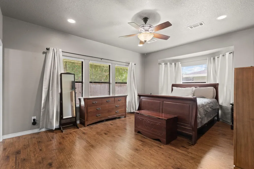 1308 Boyd Avenue Port Neches, TX 77651