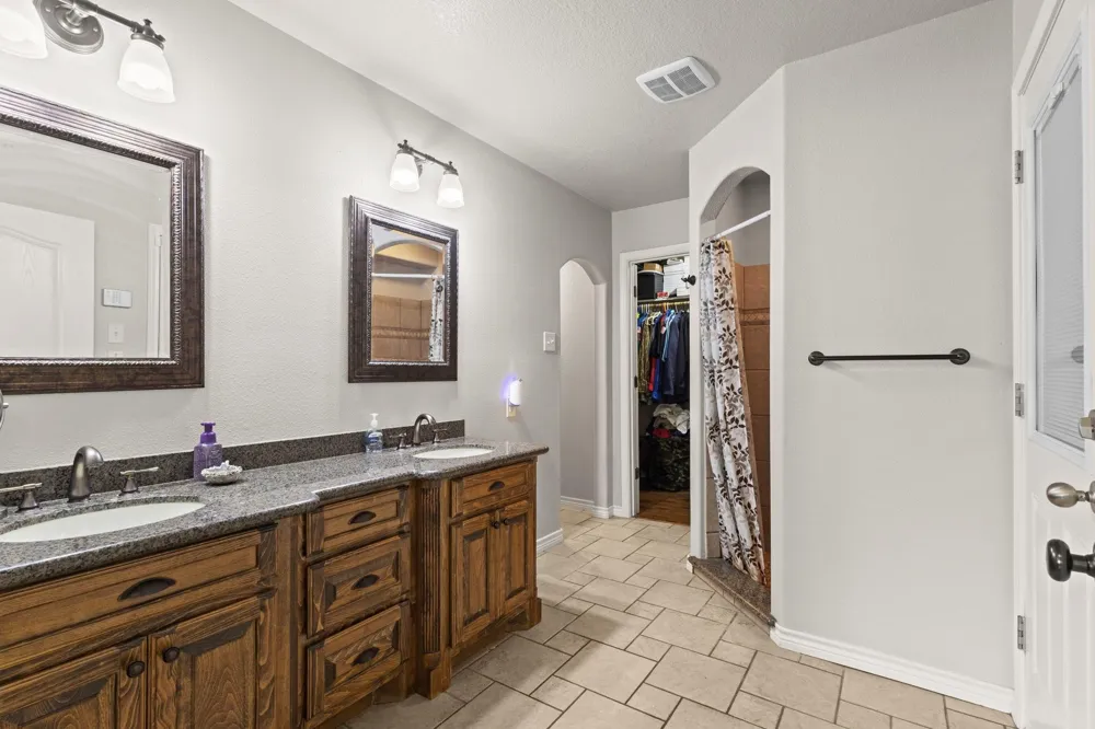 1308 Boyd Avenue Port Neches, TX 77651