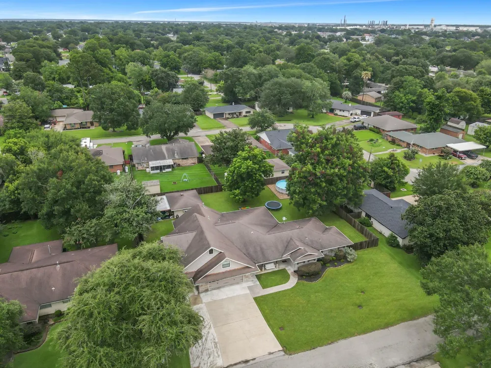 1308 Boyd Avenue Port Neches, TX 77651