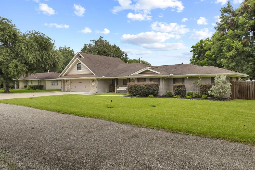 1308 Boyd Avenue Port Neches, TX 77651