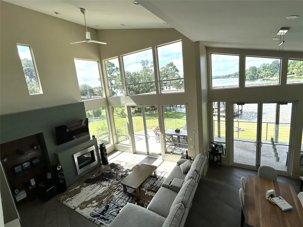 68 Edgewater Way Point Blank, TX 77364