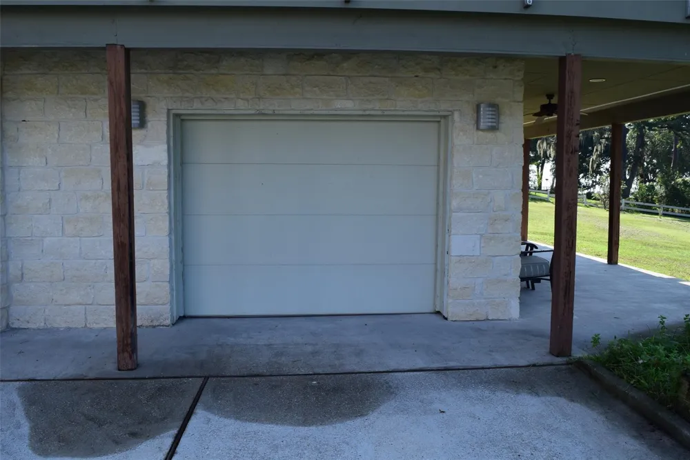 68 Edgewater Way Point Blank, TX 77364