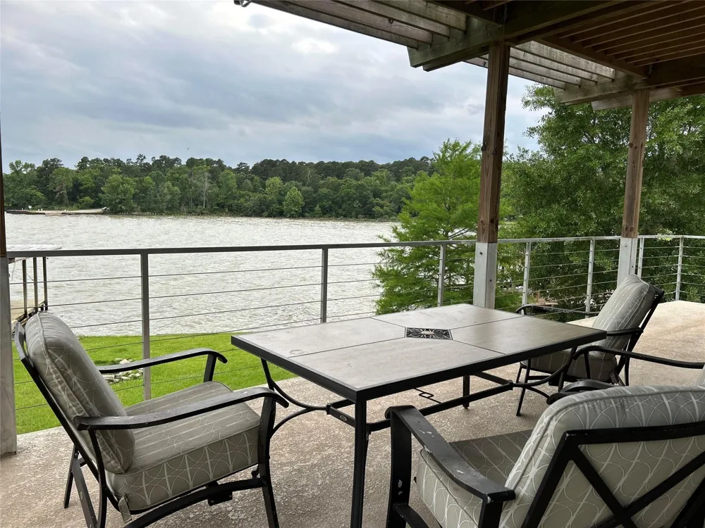 68 Edgewater Way Point Blank, TX 77364