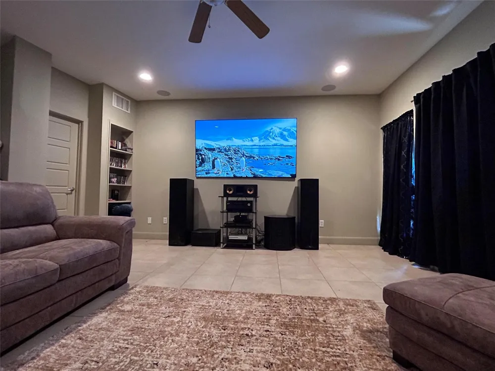 68 Edgewater Way Point Blank, TX 77364
