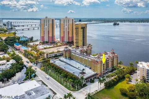 Palm Beach Boulevard #618