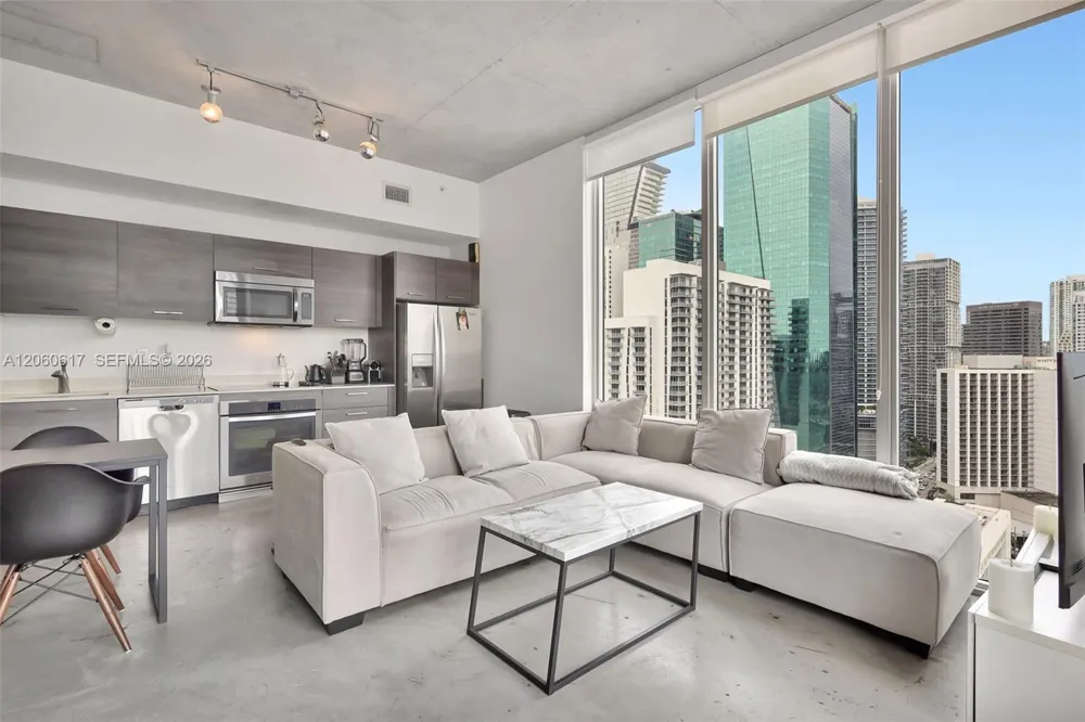 151 SE 1st St #2511 Miami, FL 33131