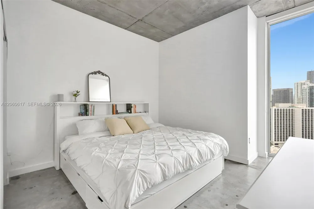 151 SE 1st St #2511 Miami, FL 33131