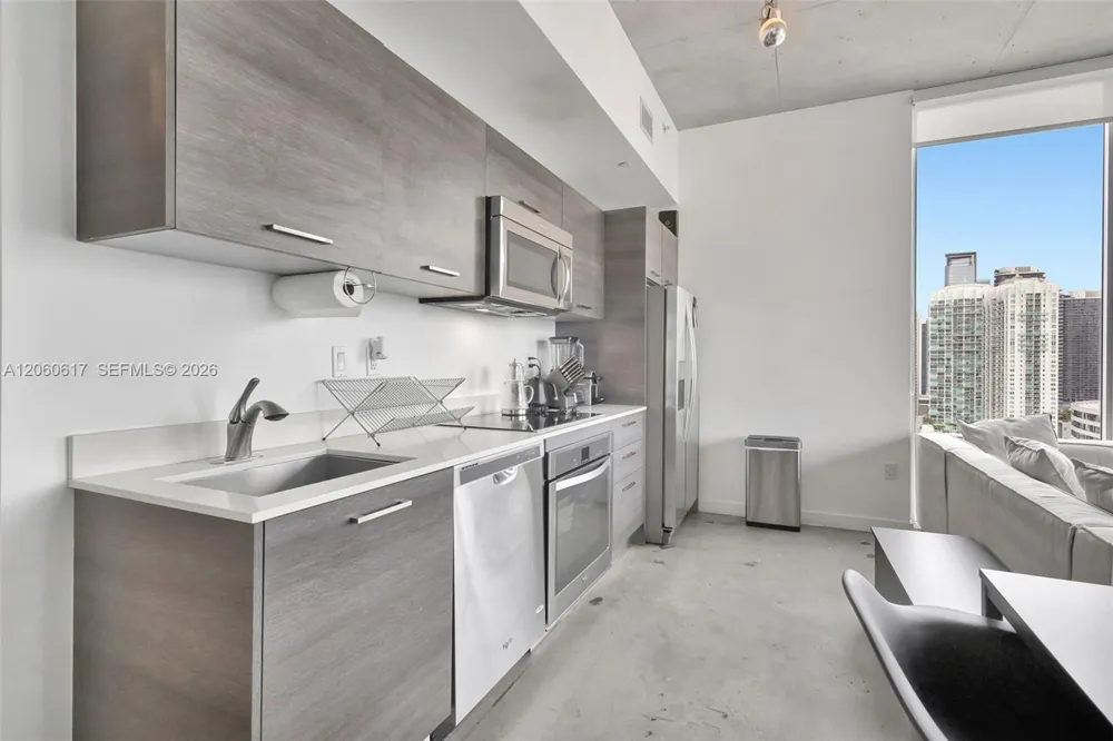 151 SE 1st St #2511 Miami, FL 33131
