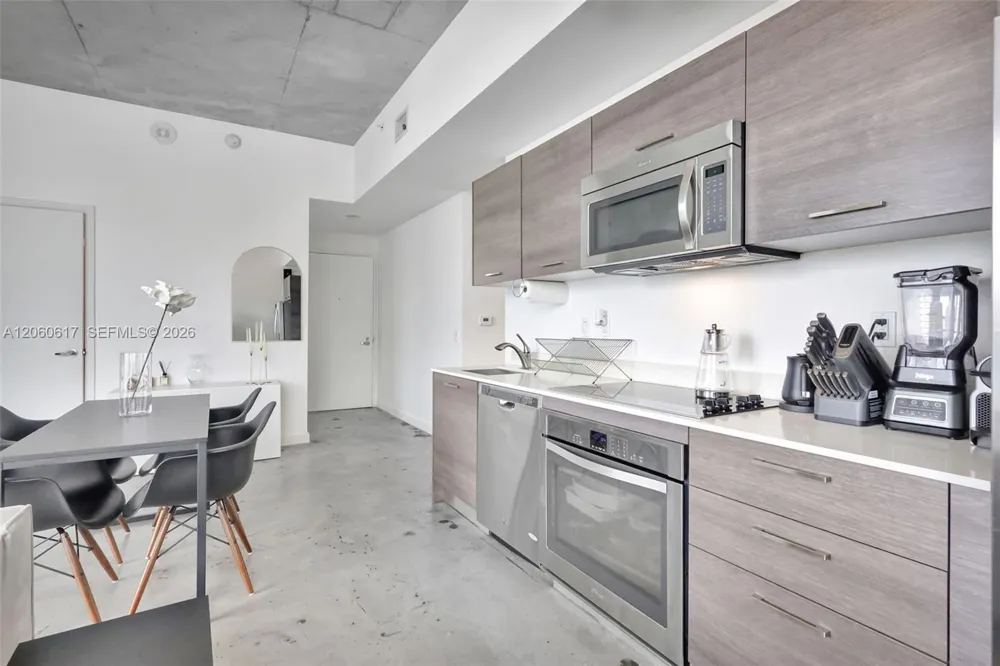 151 SE 1st St #2511 Miami, FL 33131