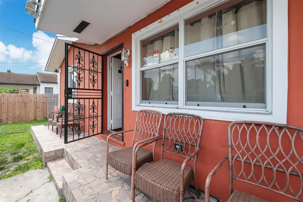 578 NW 97th St Miami, FL 33150