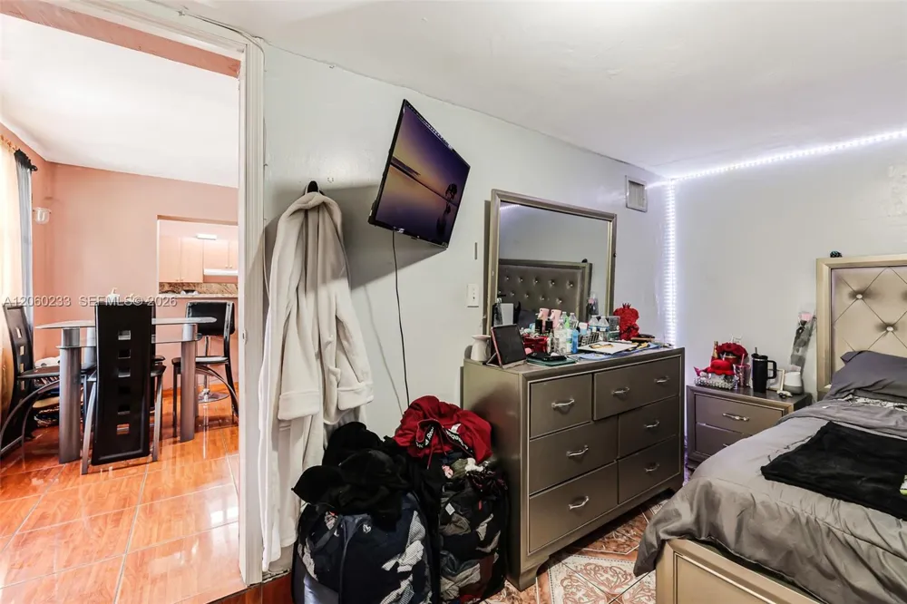 578 NW 97th St Miami, FL 33150