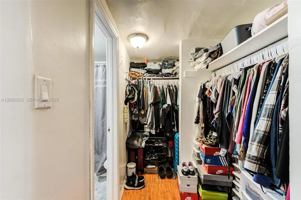 578 NW 97th St Miami, FL 33150